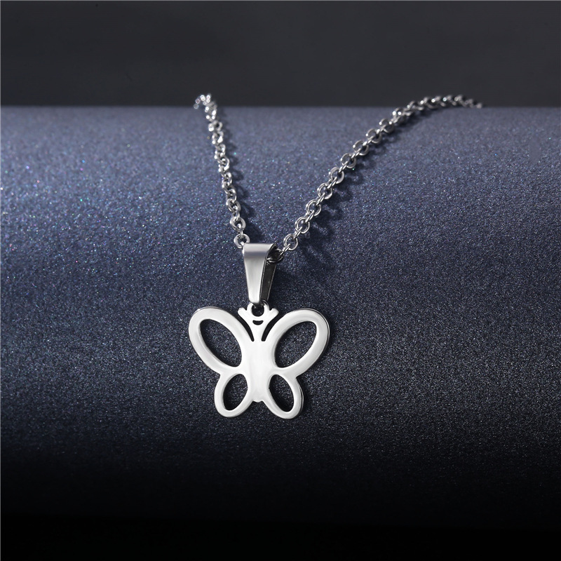 Stainless Steel Ornament O-Ring Chain Butterfly Necklace Europe and America Cross Border Ornament Women's Clavicle Chain Factory Wholesale