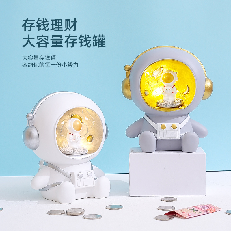 Kindergarten Graduation Gift Creative Astronaut Coin Bank Children's Birthday Gifts Cartoon Ornaments Savings Bank Wholesale