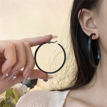 皮革耳圈女2023新款耳环小众设计夸张个性圆圈耳饰