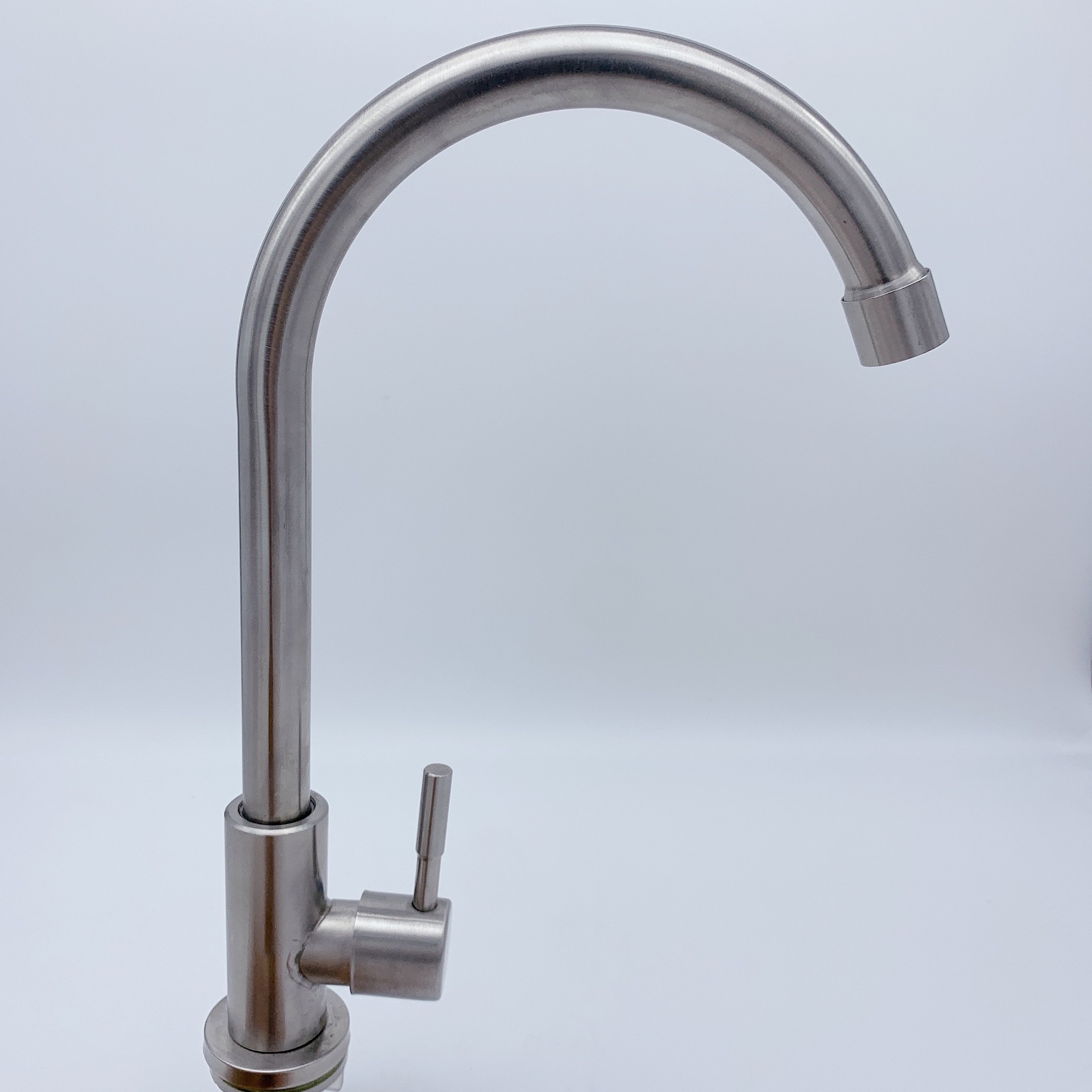 不锈钢单冷水龙头洗衣盆厨房洗菜盆 面盆立式水龙头不锈钢拉丝