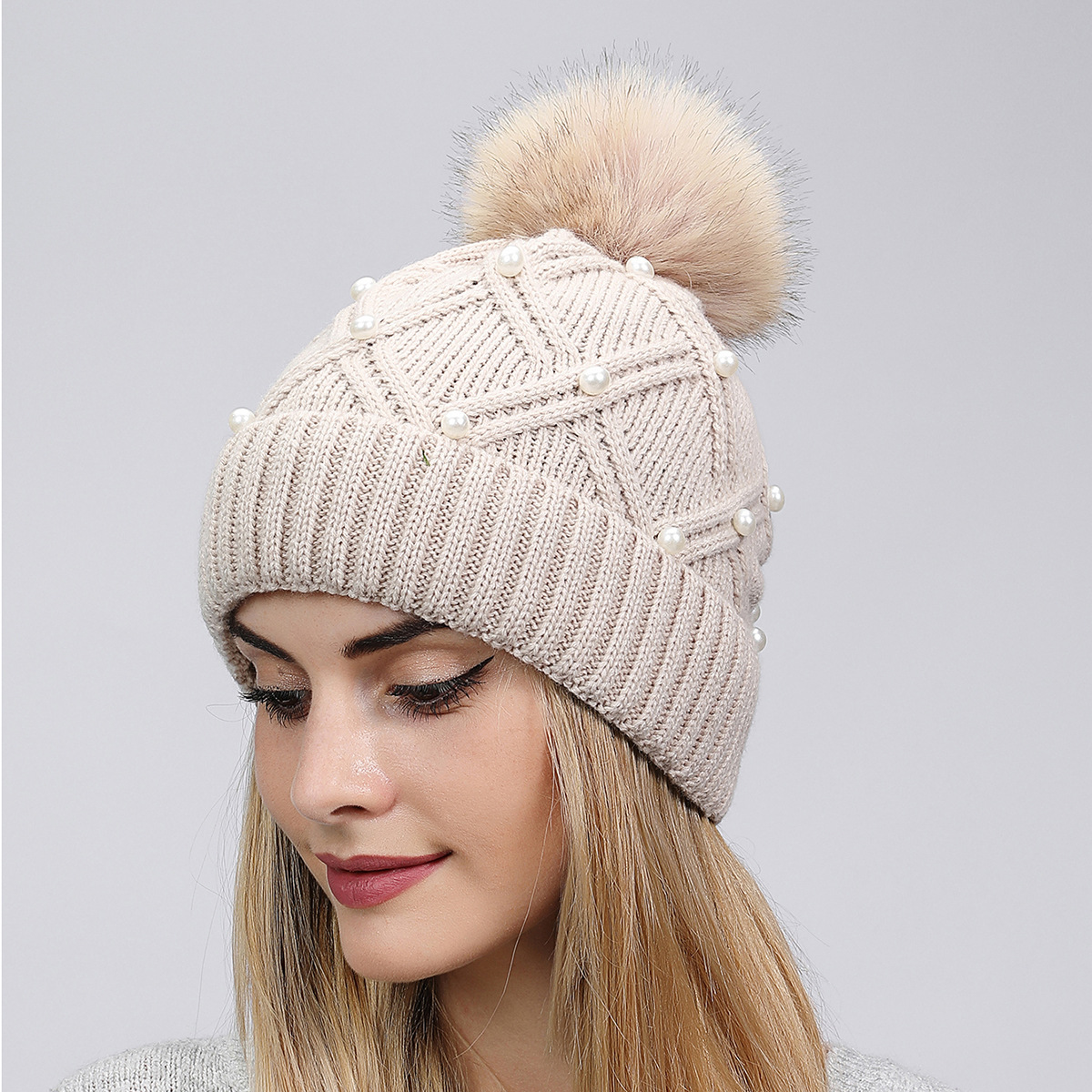 New Women's Woolen Knitted Hat Korean Style Autumn and Winter Warm Fluffy Ball Cap Thickened All-Matching Face Slimming Travel Hat Wholesale