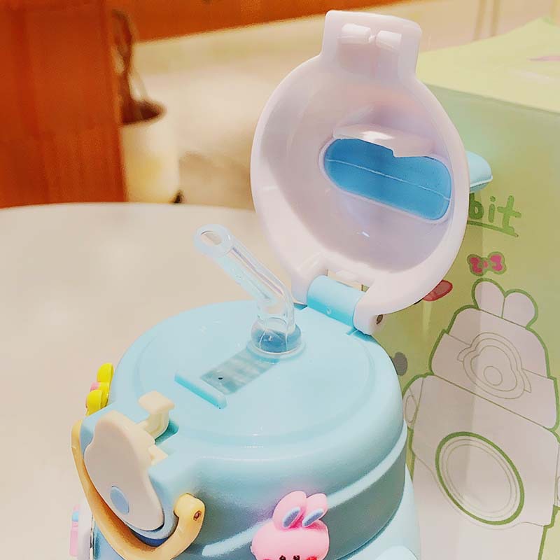 Creative Straw Cup Good-looking Convenient Strap Children's Cups Large Capacity Space Capsule Plastic Cup Bounce Cover Kettle