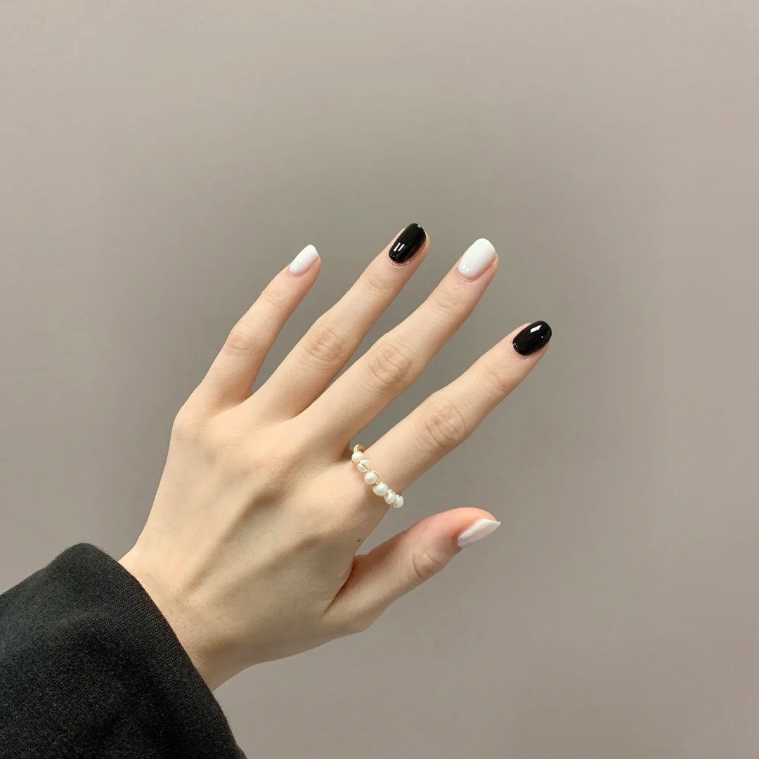 277-黑白撞色短款网红穿戴美甲片成品可拆卸24片假指甲贴片显白