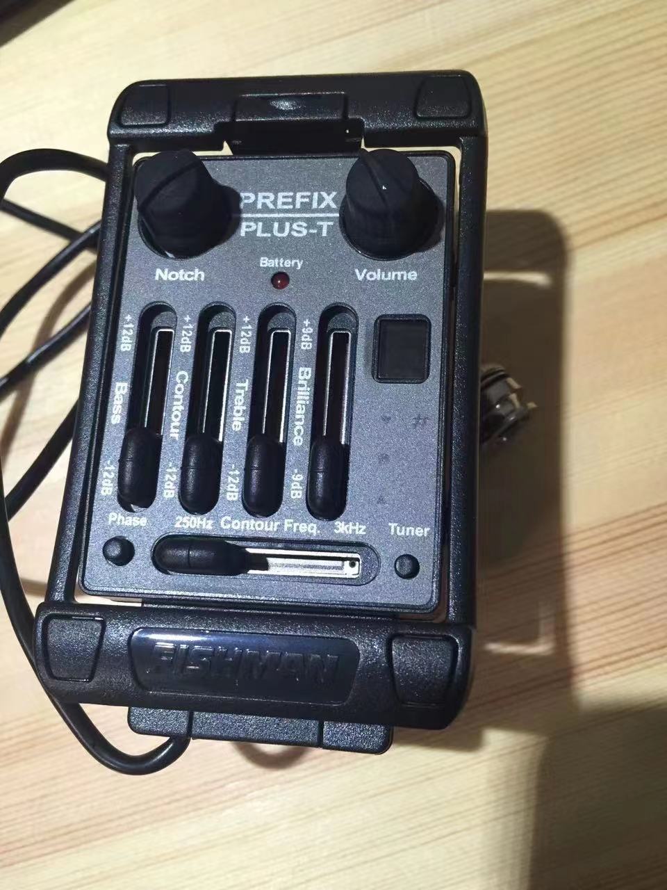 渔夫吉他拾音器eq电箱均衡器301吉他配件民谣拾音器液晶调音器