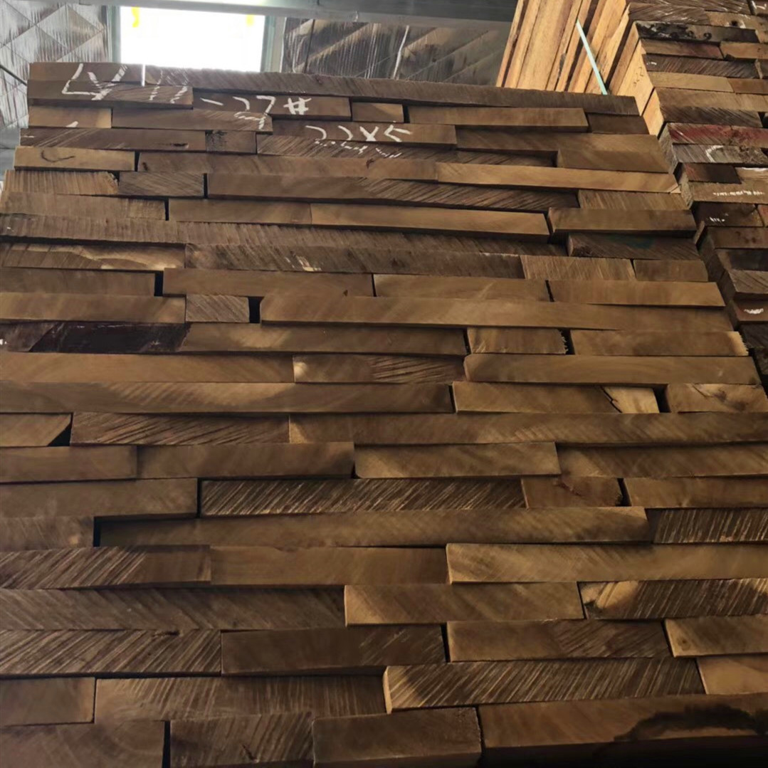 一手货源地板家具金丝柚木 南美柚木防腐原木 家具 地板 园林