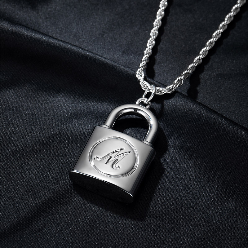 冷淡ins风情侣同款南京锁项链不可开钛钢项链亚马逊工厂货源批发