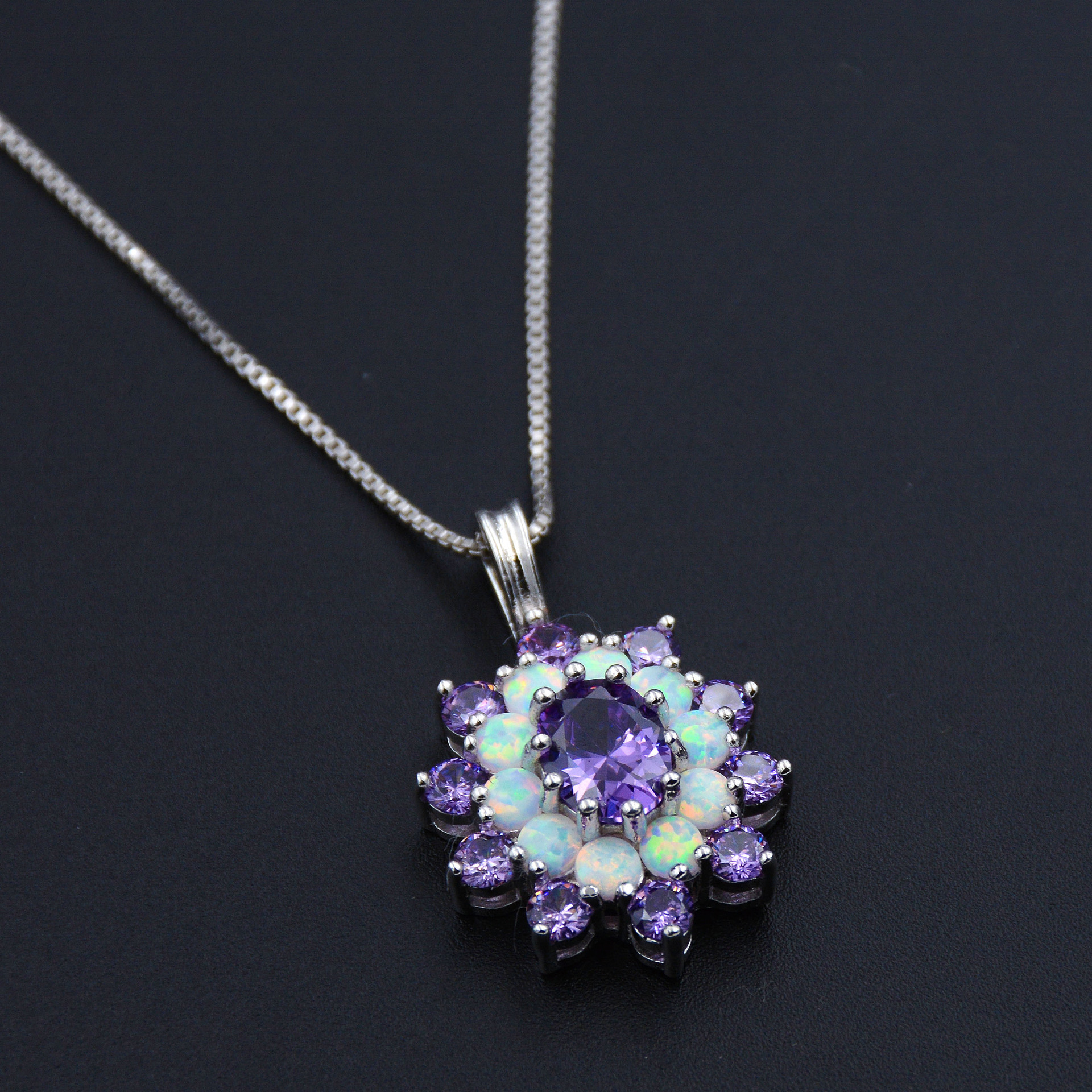 浪漫紫锆石澳宝吊坠女士花朵项链