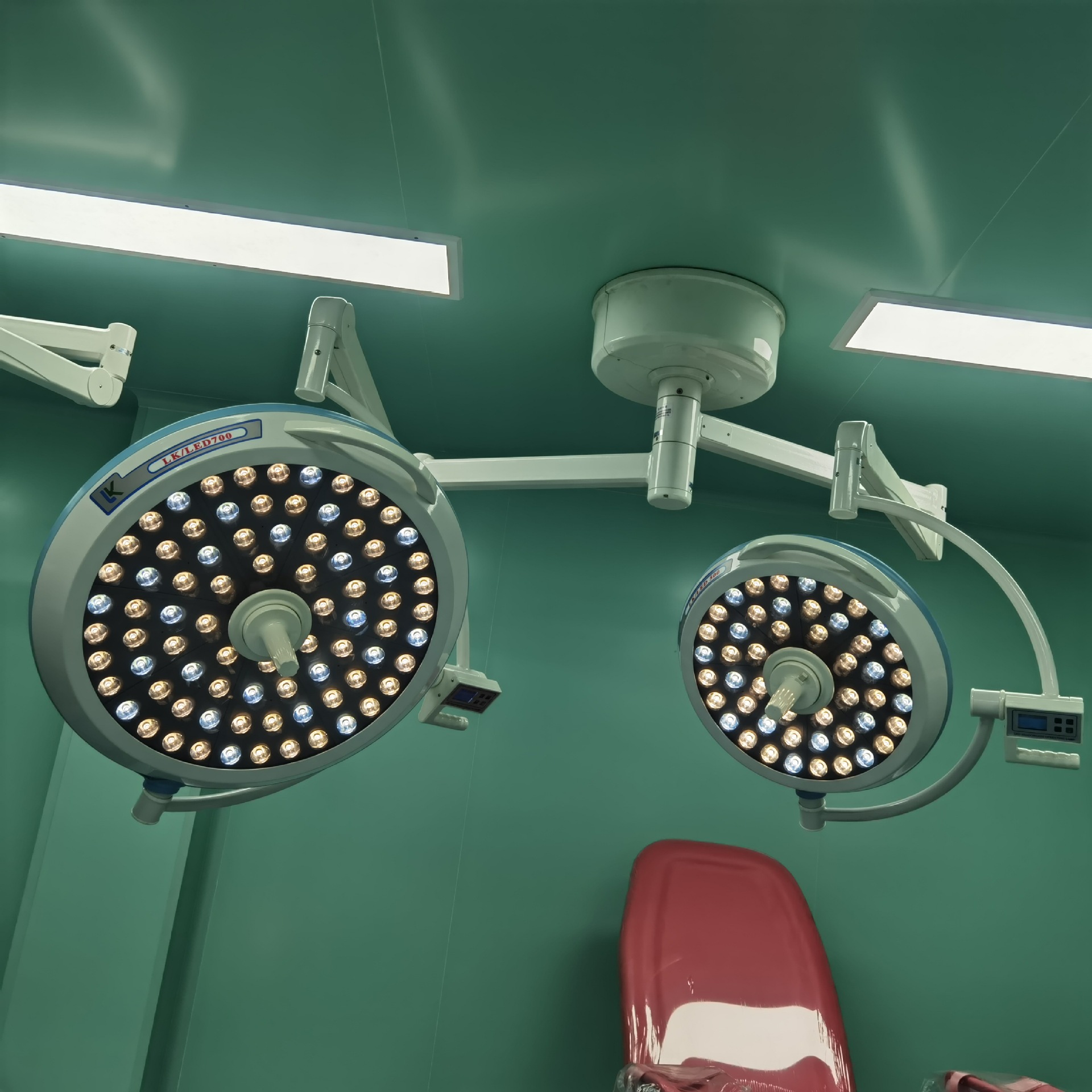 医手术无影灯