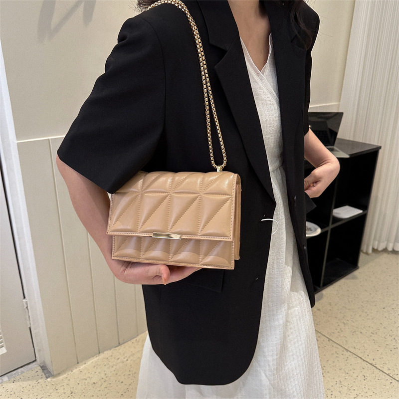 Wholesale Bag for Women Bags2023 Spring High-Grade Rhombus Chain Small Square Bag Niche Casual Shoulder Messenger Bag