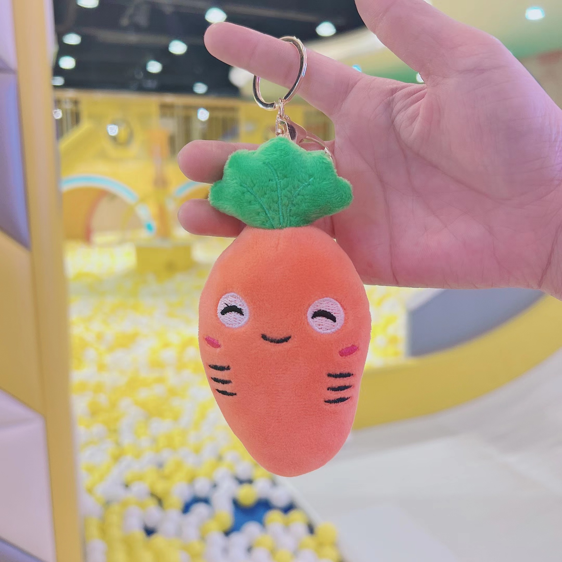 Cute Cartoon Simulation Radish Pendant Fruit and Vegetable Plush Doll Bag Keychain Baby Doll Wholesale