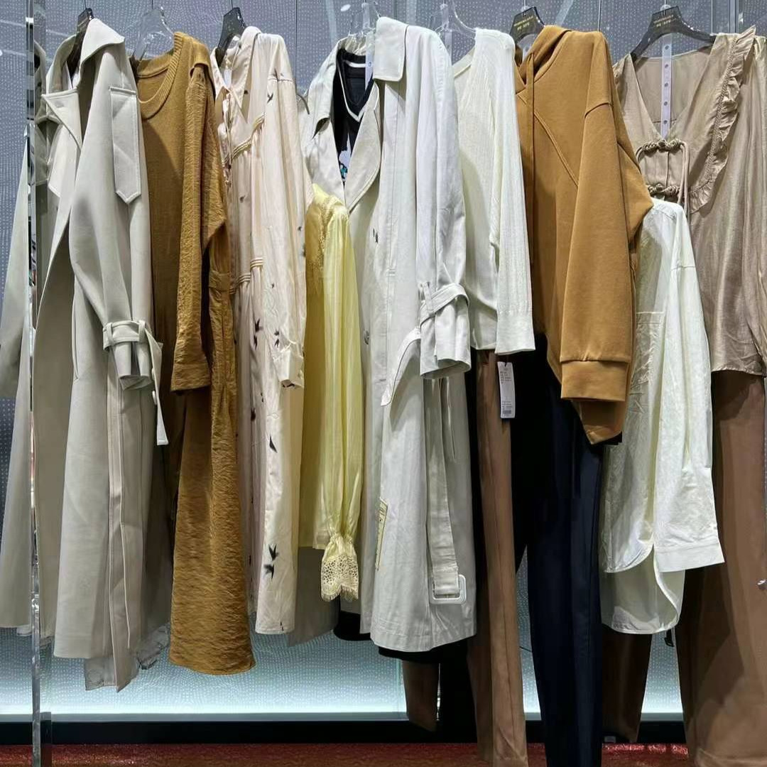南耳杭州四季青服装一二线原创设计师品牌女装折扣店直播货源批发