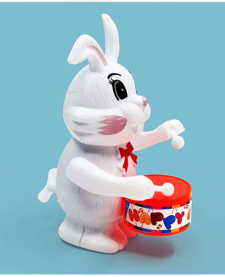 上链打鼓兔子儿童玩具发条玩具敲鼓兔子地摊玩具批发礼品