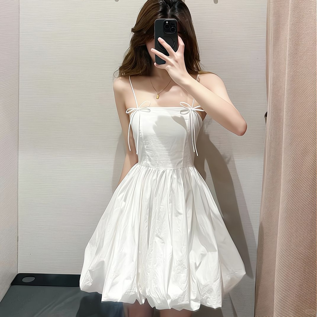 小个子短裙夏季穿搭法式时尚气质花苞裙a字收腰吊带连衣裙女新款