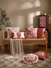 A6L亚尼沙抱枕靠垫装饰沙发客厅红色婚庆靠枕新中式床头靠背腰枕