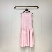 南油24春夏新款名媛粉色设计感不规则优雅无袖背心连衣裙无袖裙