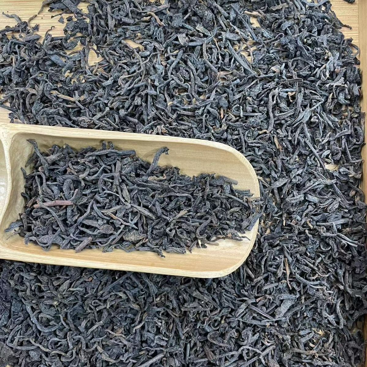 梧州六堡茶黑茶14斤一筐茶起批发广西六堡茶散茶熟茶陈年茶可代发