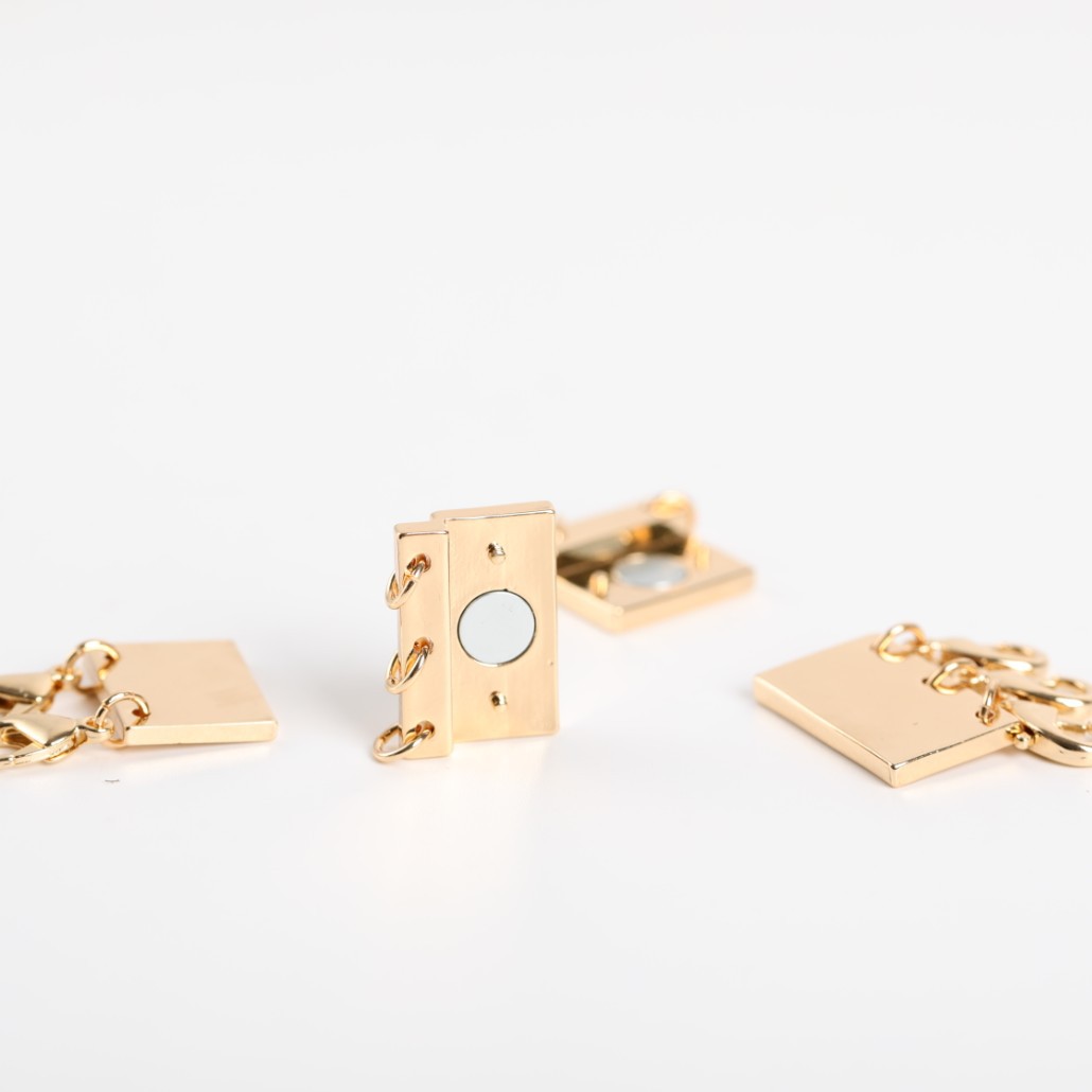 跨境饰品配件分层磁性项链扣叠戴项链多层搭扣铜镀金磁扣