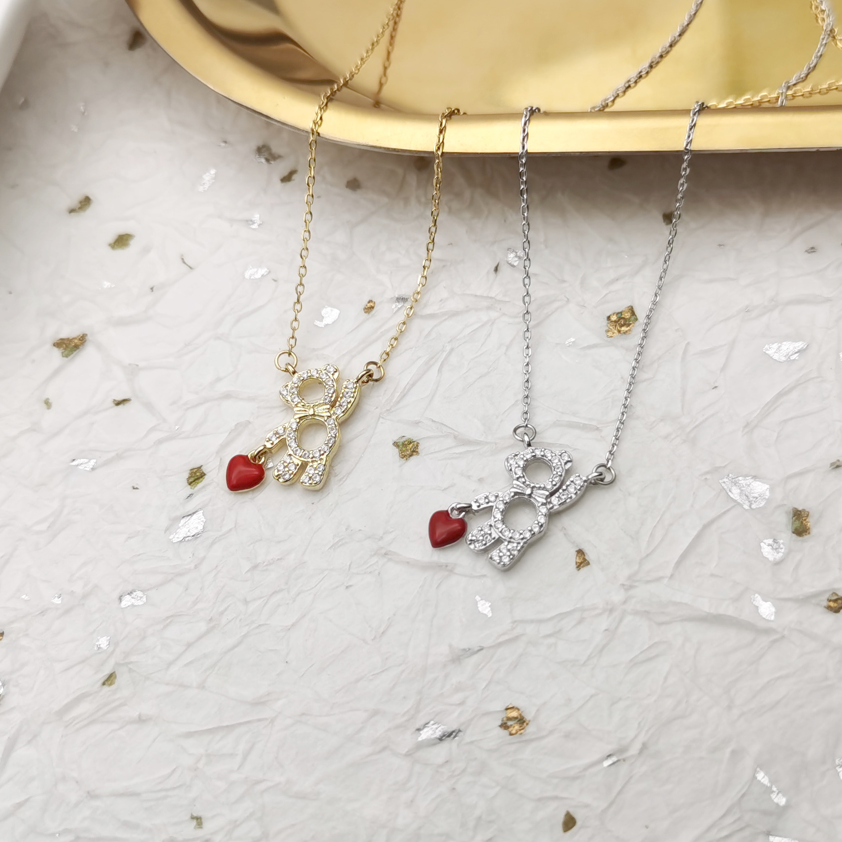 特价清仓 通体925银(小熊灵动滴胶爱心项链)日韩可爱小清新颈饰