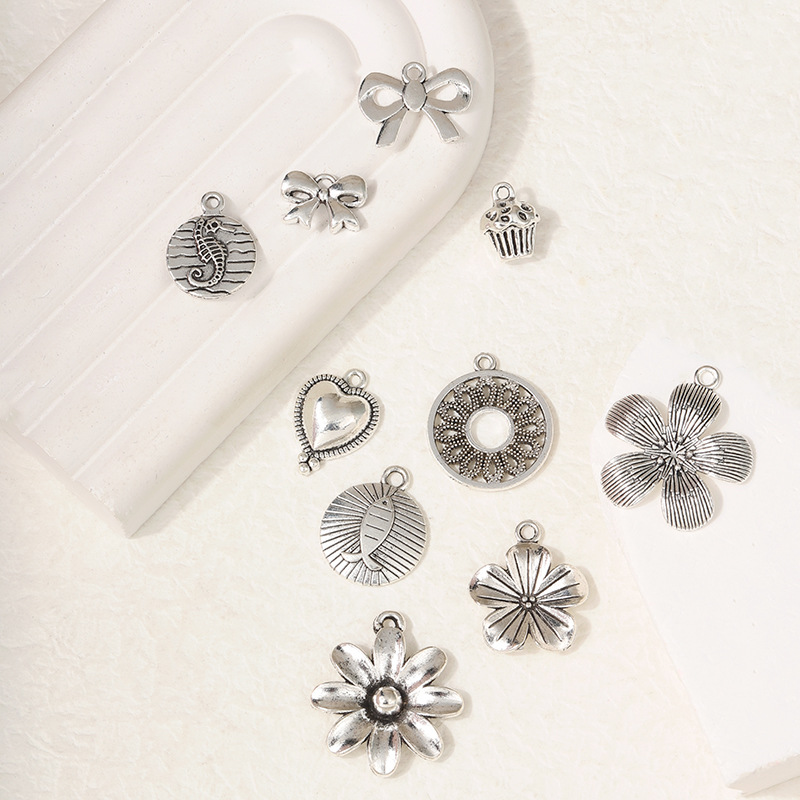 Alloy Accessories Five Petal Flower Marine Life Pendant Necklace Bracelet DIY Handmade Jewelry Accessories Factory Direct Sales