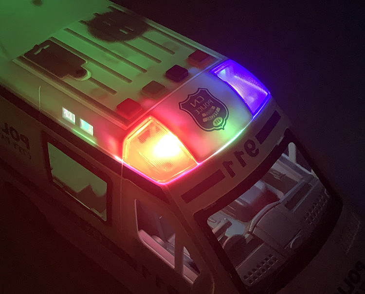 跨境亚马逊玩具男孩大号惯性玩具车模型带灯光音乐救护车超市玩具