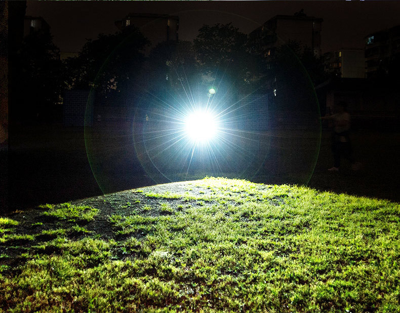 手电筒强光充电户外超亮远射手提灯探照氙气长续航家用大容量