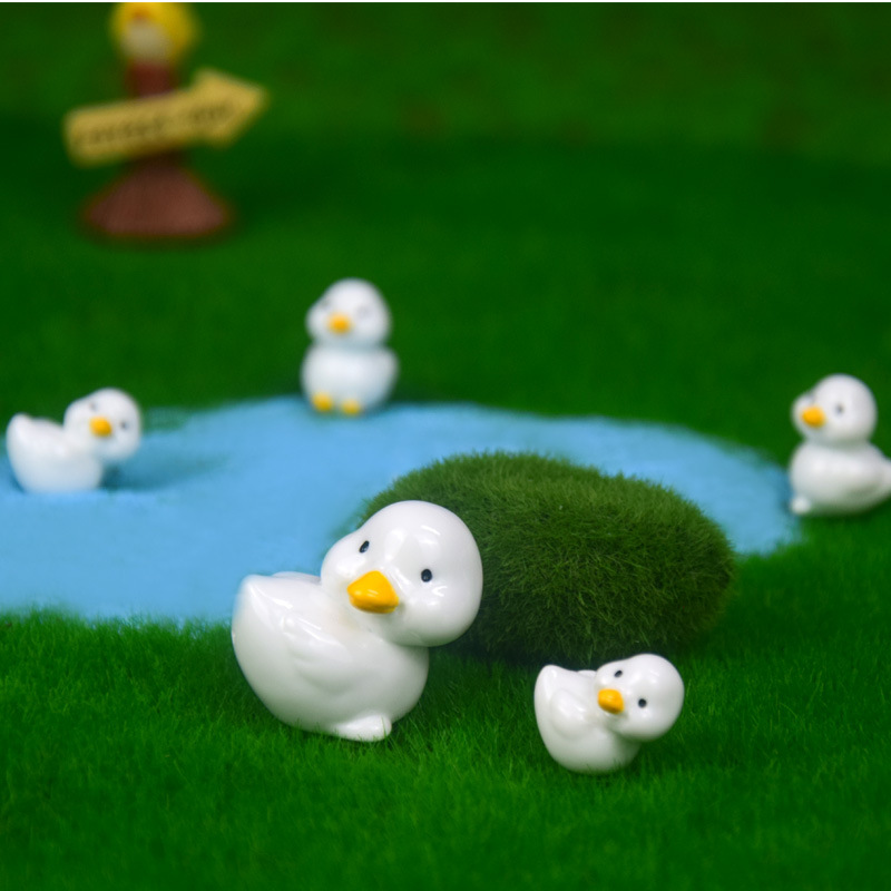 Micro Landscape Mini Simulation Little Duck Decoration Bonsai Landscaping Accessories Resin Crafts Home Decoration Wholesale