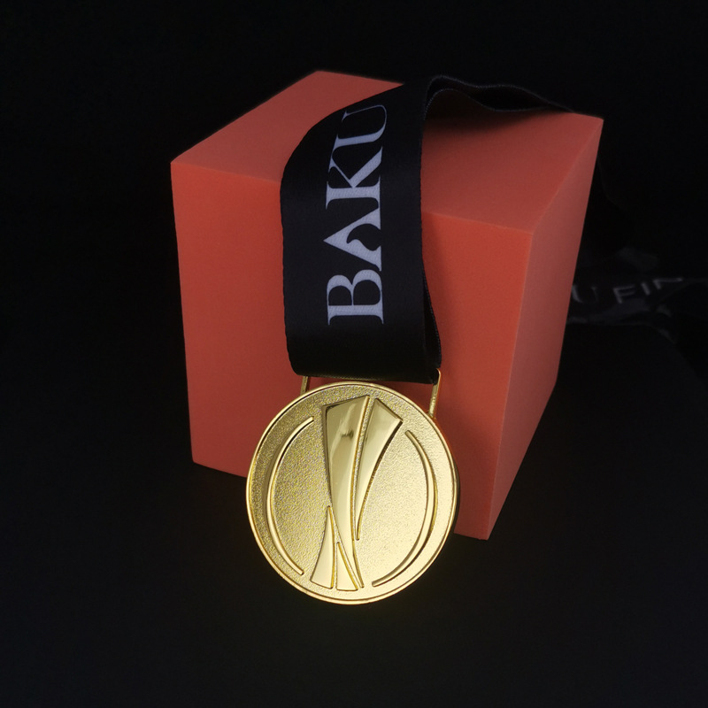 2021欧联杯足球奖牌挂牌欧洲比利亚雷尔2017红魔2019切尔西纪念品