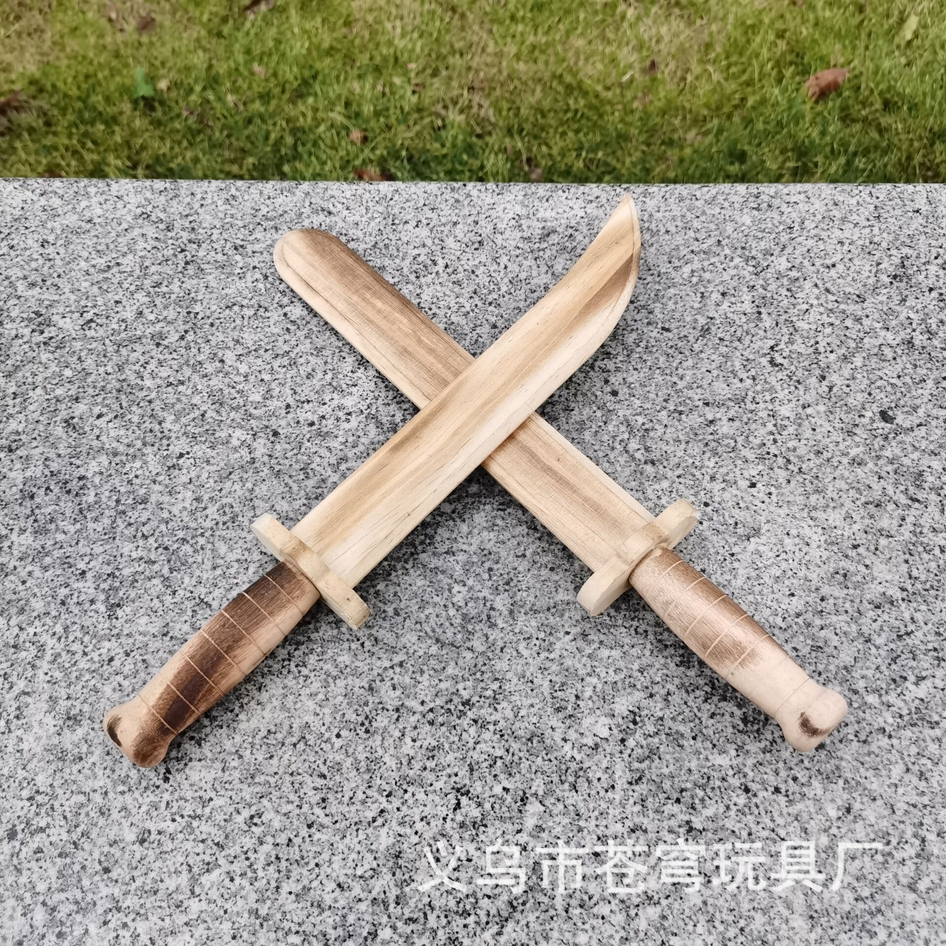 木质木刀木剑蝙幅剑马刀小匕首飞刀小刀小剑松木实木木质刀剑玩具