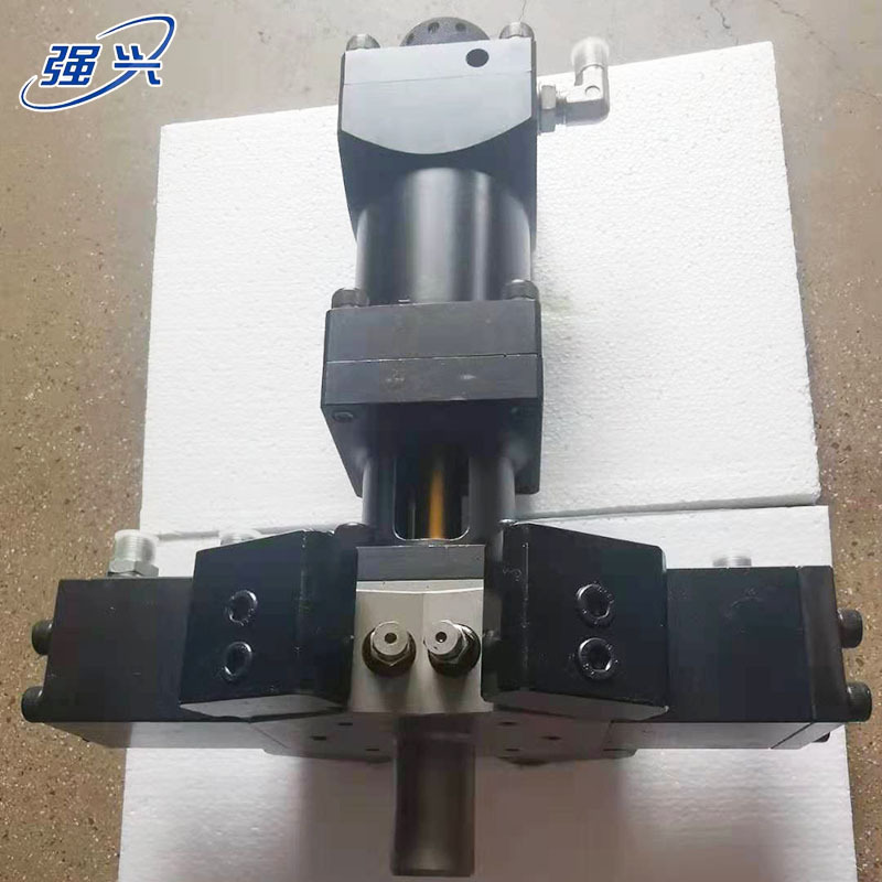 聚氨酯发泡机配件发泡枪头现货 聚氨酯高压发泡机混合头发泡均匀