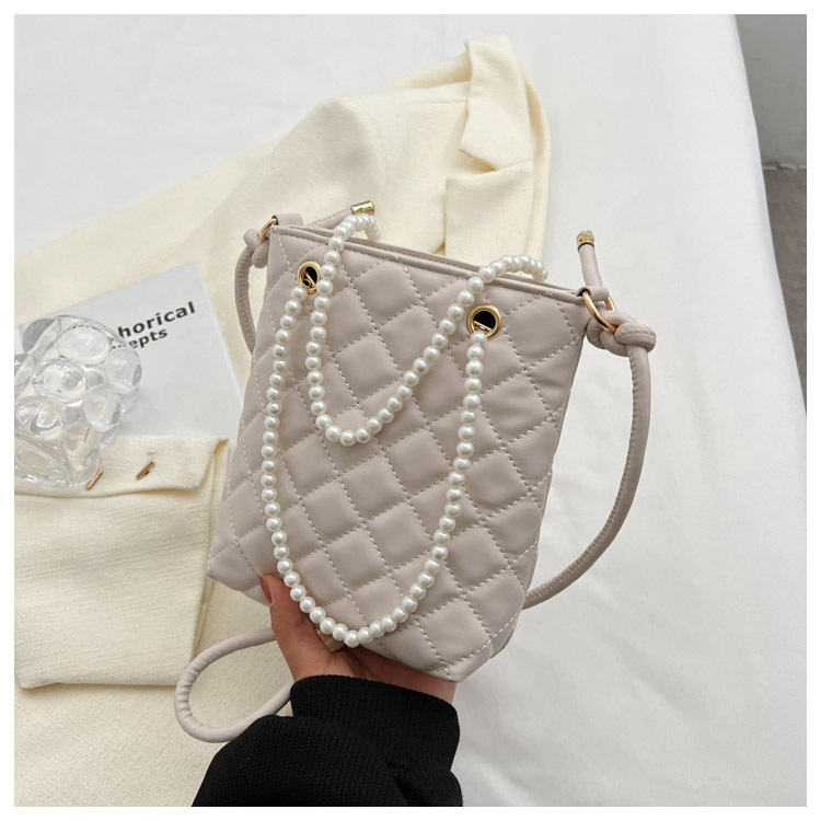 2023 Spring and Summer New Diamond Chain Classic Style Tote Bag Trendy Fashion Joker Shoes Shoulder Bag