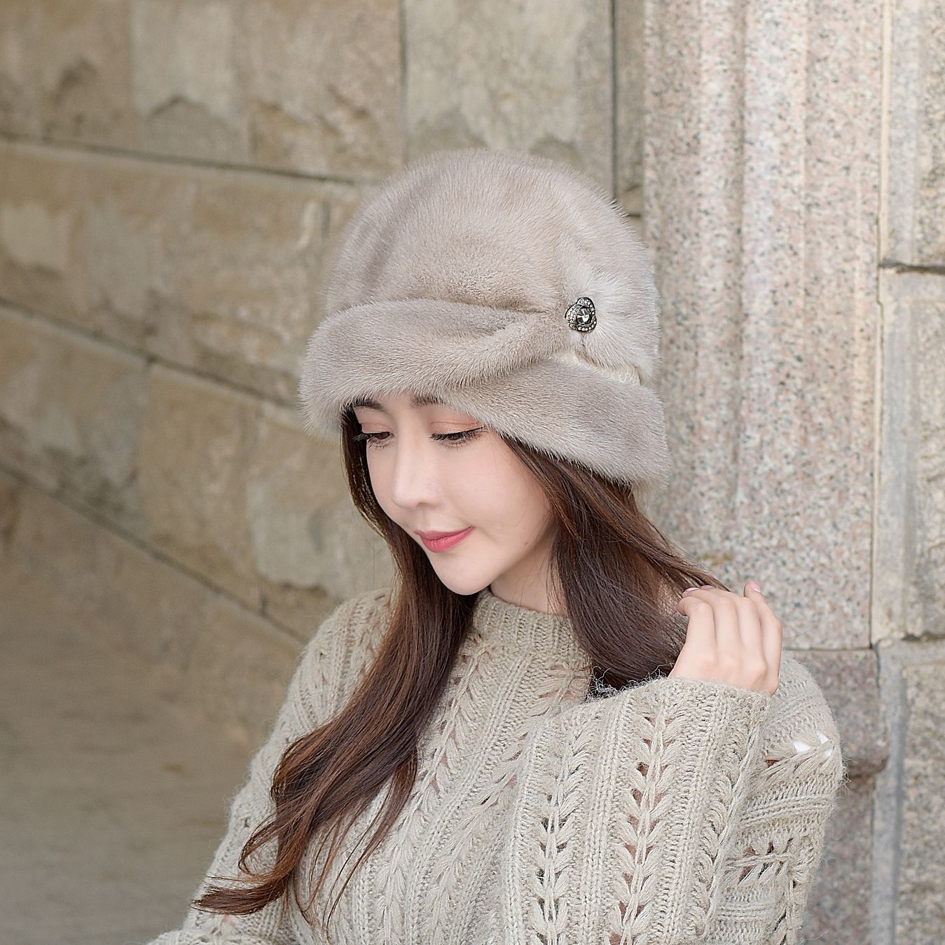 新款水貂皮草帽子整张真貂皮草女士冬天保暖护耳短沿太阳礼帽