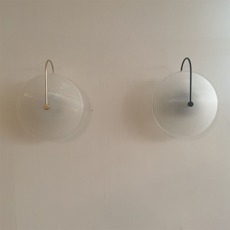 Post-modern wall lamp 2