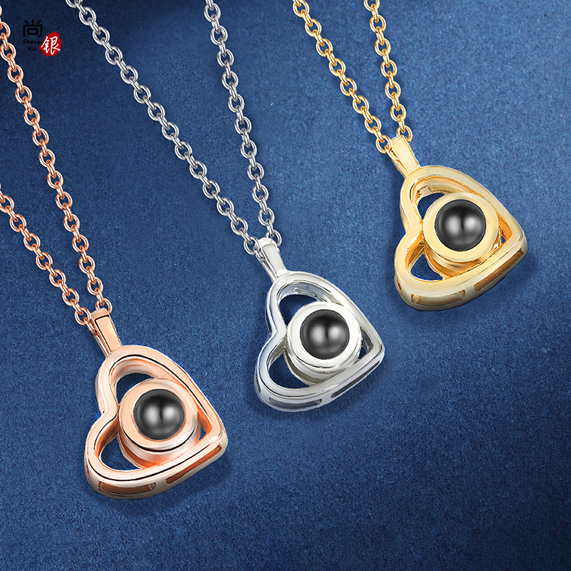 亚马逊爆款爱心形投影项链女 彩色照片定 制毕业照全家福 跨境货