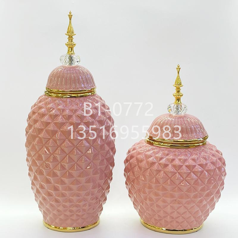 Electroplating Ceramic Hat-Covered Jar European Vase Ornaments Gold Pink Diamond Plaid Crafts Soft Decoration Ornaments Golden Castle Vase