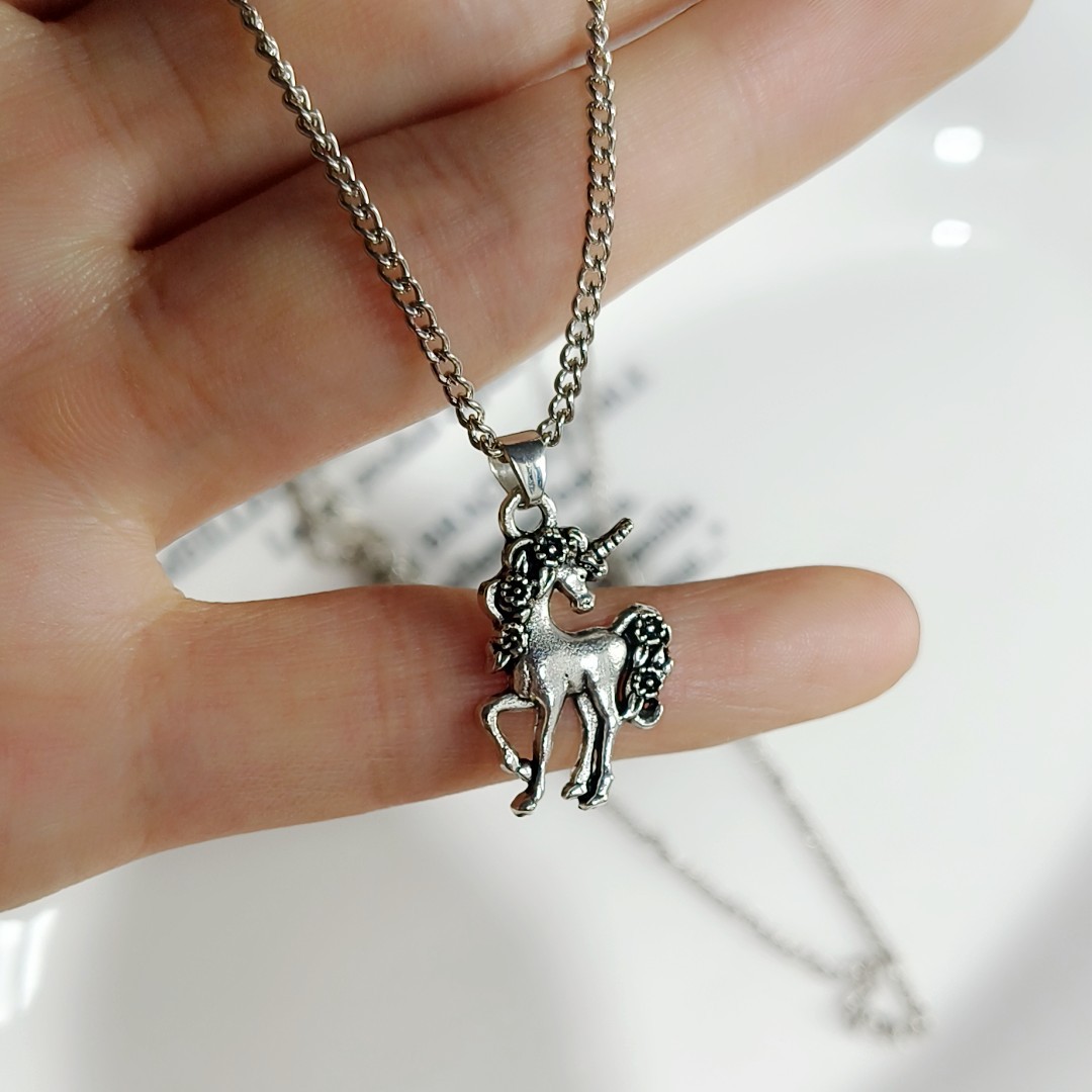 Simple All-Match Unicorn Necklace for Women Ins Trendy Personality Unique Niche Design Cold Style Clavicle Chain Wholesale