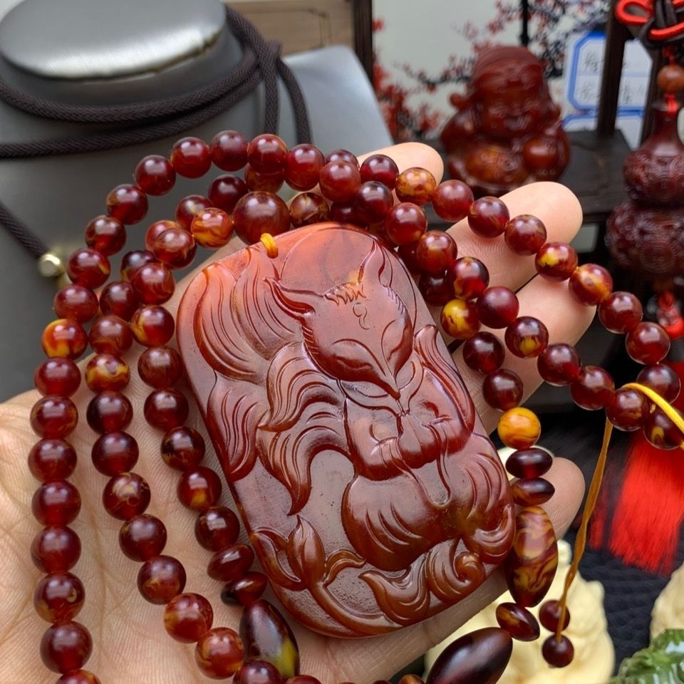 龙涎香行走的香水九尾狐吊坠配链挂坠九尾红狐吊坠牌双面雕刻