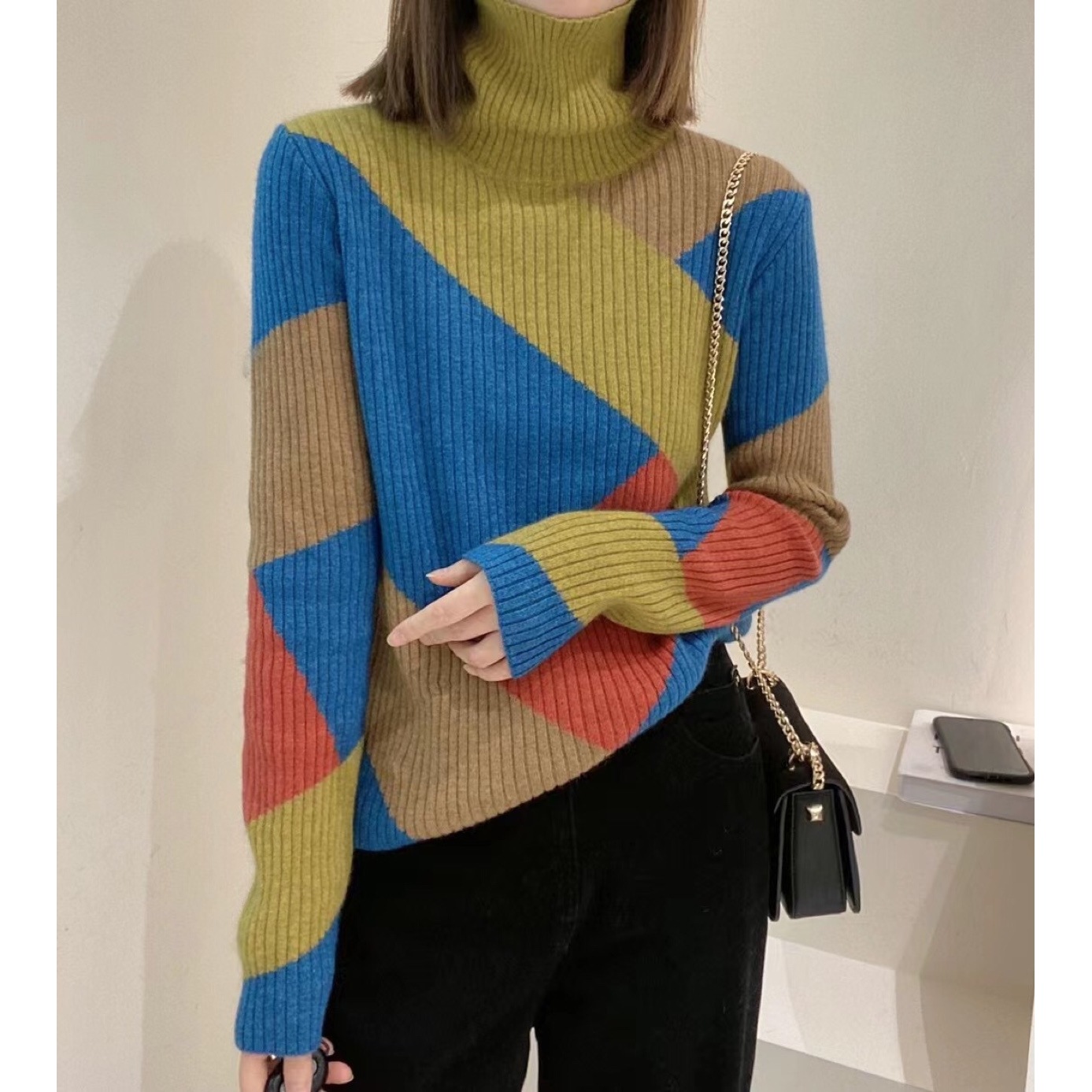 几何拼色套头毛衣