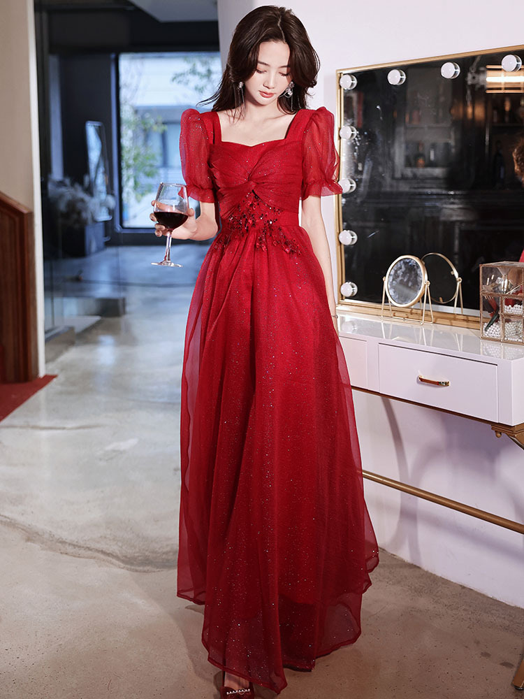 敬酒服新娘2022新款气质订婚结婚回门高级感晚礼服夏季酒红色纱裙