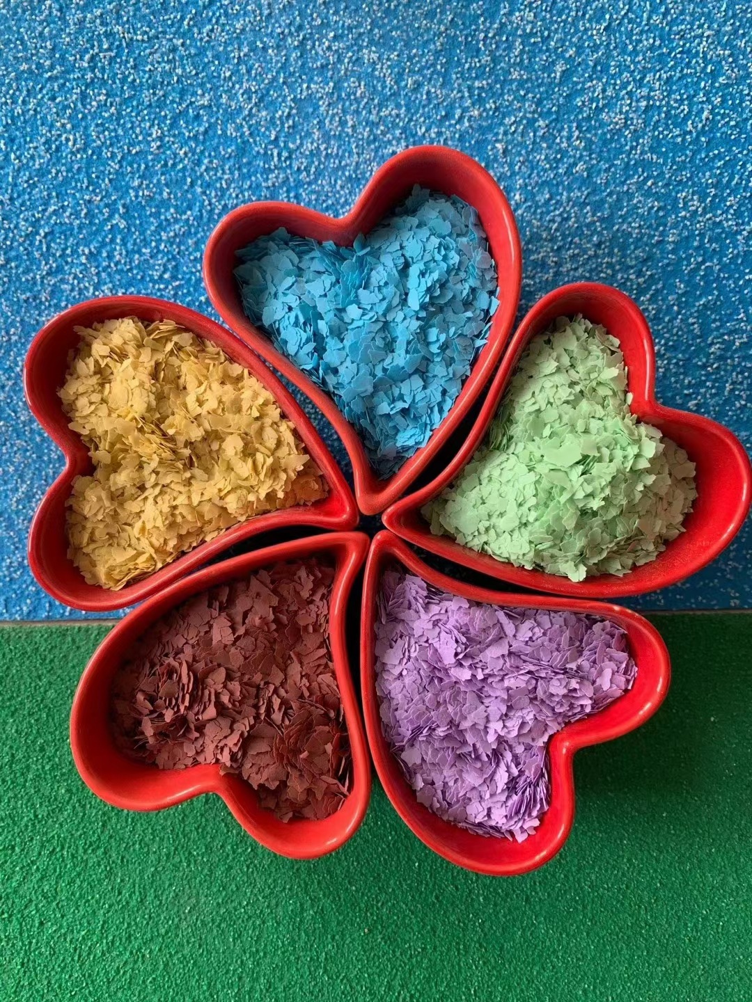 厂家直销美甲发亮云母片彩色复合岩片真石漆内外墙美甲用云母岩片