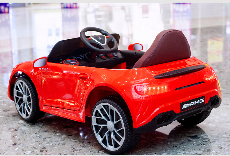 儿童电动车四轮四驱带遥控汽车宝宝玩具车可坐人摇摆小孩充电童车