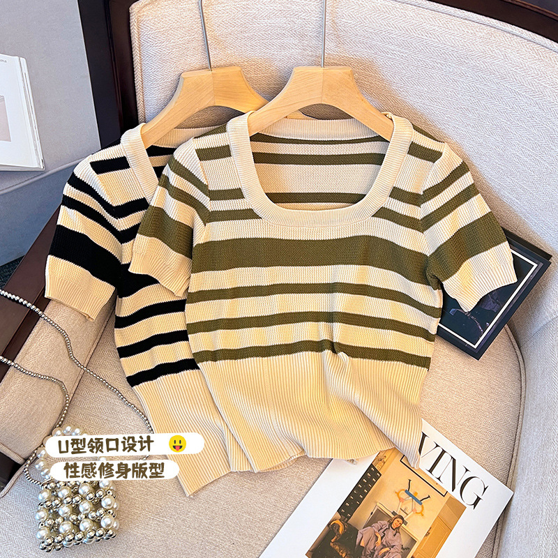 2024夏季独特别致上衣减龄女设计感小众正肩条纹针织短袖t恤女装