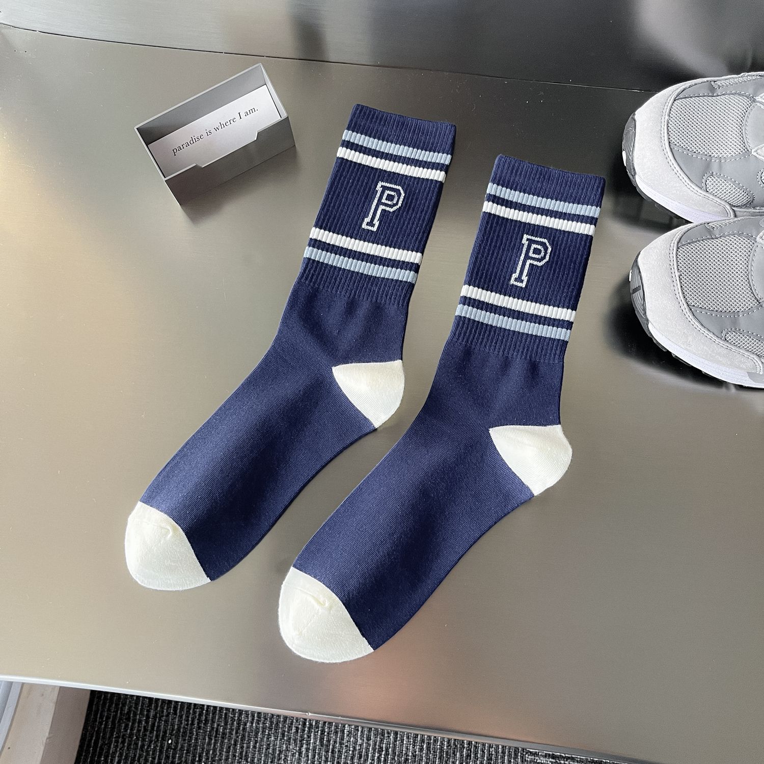 袜子男秋季新款 灰白色系运动篮球男袜长筒袜棉袜学院风滑板男袜