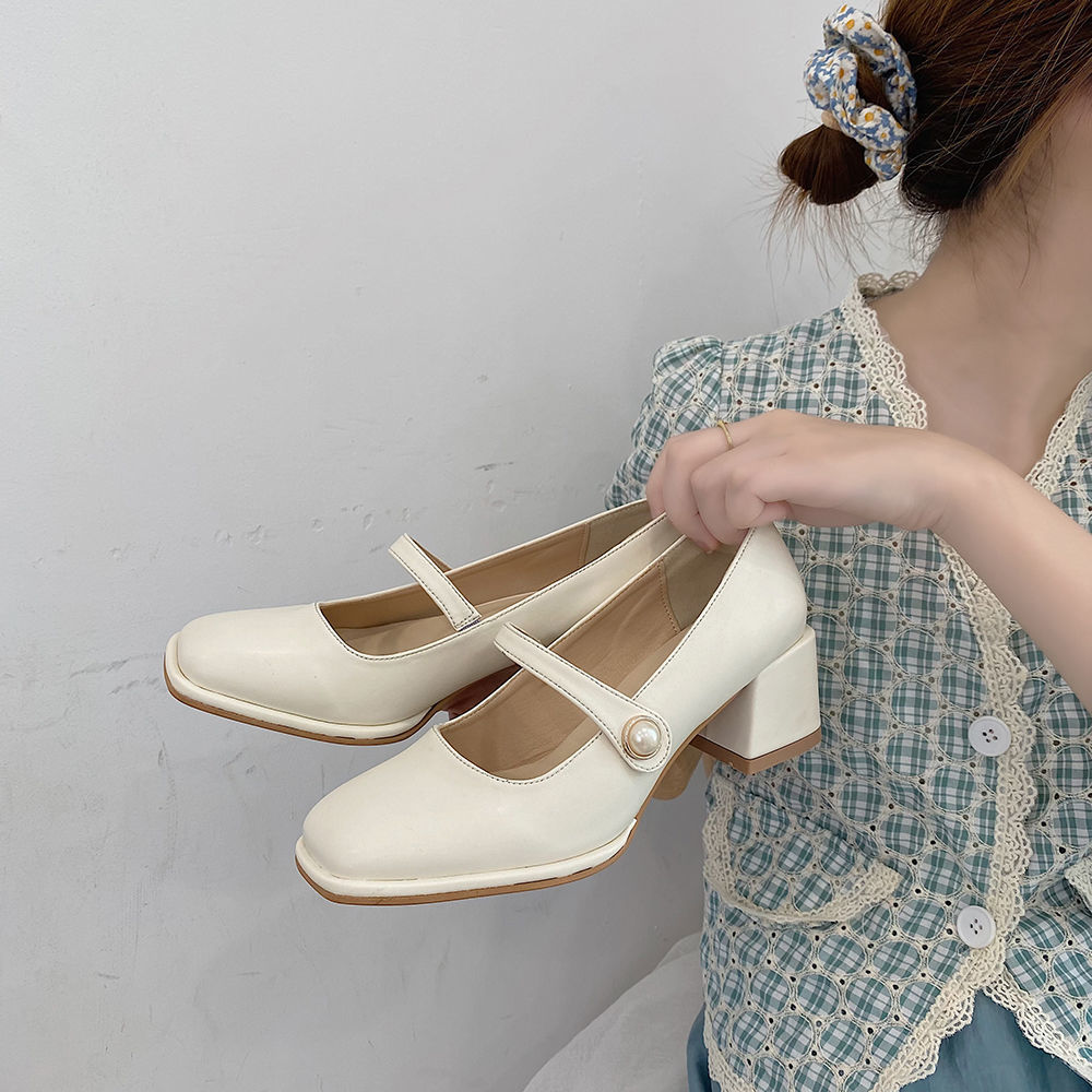 复古玛丽珍鞋春秋复古粗跟一字扣方头温柔仙女伴娘鞋白色高跟鞋女