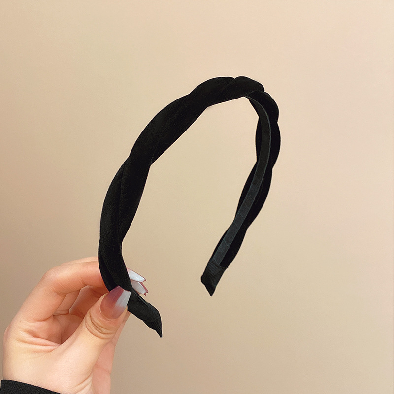 Elegant Velvet Twist Headband for Girls Thin Hairpin for Hair Washing Headband Advanced Pressure-Sensitive Hair Accessories New Hair Accessories