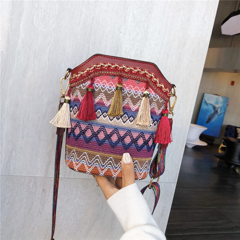 Women's Bag New Women's Chic Bag Shoulder Bag Korean National Style Tassel Crossbody Small Bag Women's Bucket Bag