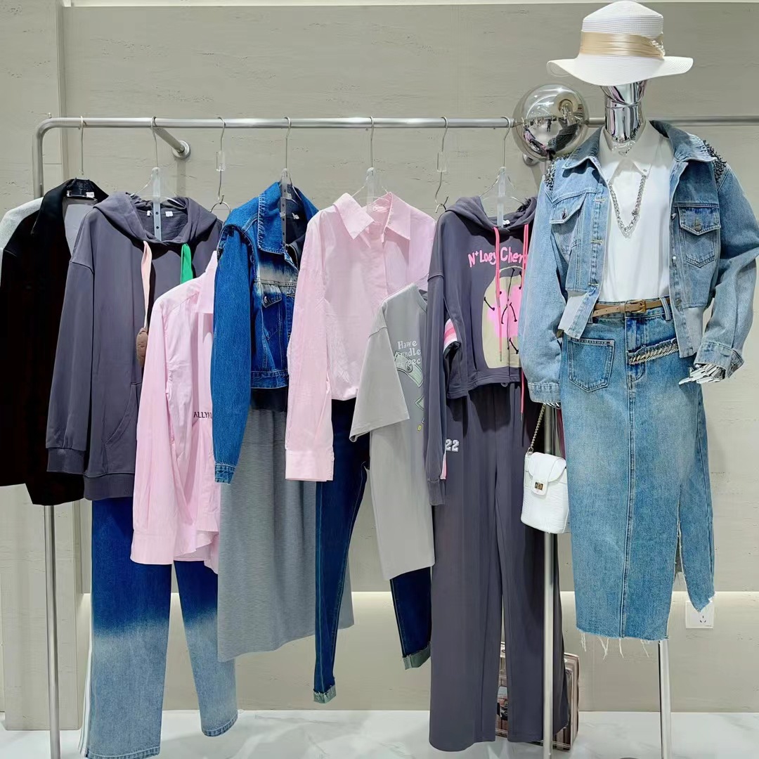 艾利欧潮牌女装品牌折扣外贸尾货清仓直播实体一手货源工厂直供