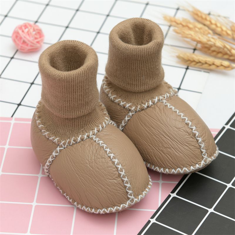 Sheepskin and Fur Integrated Baby Shoes and Socks Winter Baby Toddler Shoes Newborn 0-6-12 Soft-Soled No Heel Slippage Steps Warm Shoes