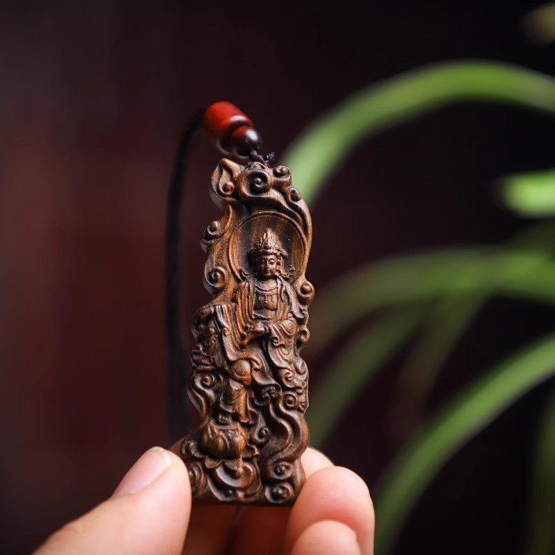 沉香木自在观音项链吊坠木雕手把件毛衣链汽车挂件菩萨工艺品佛牌