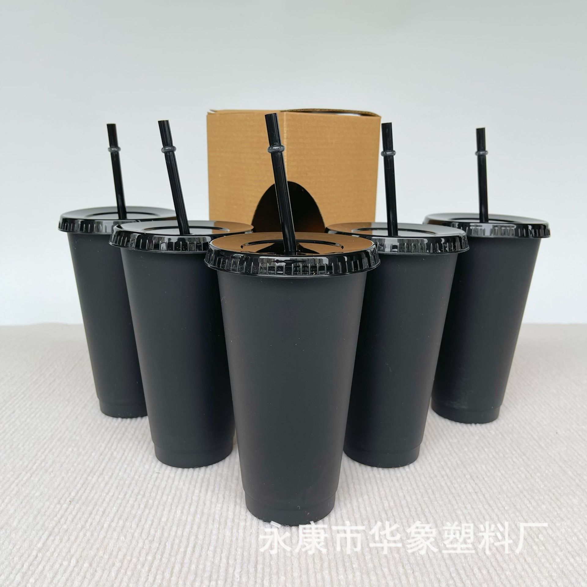 Creative Pp Plastic Straw Cup 710ml Pure Black Transparent Straw Cup Cola Plastic Water Cup Can Be Customized Logo