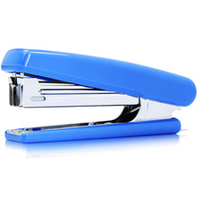 得力0221订书机10#(蓝)凹槽设计强力弹簧起订方便体积小巧